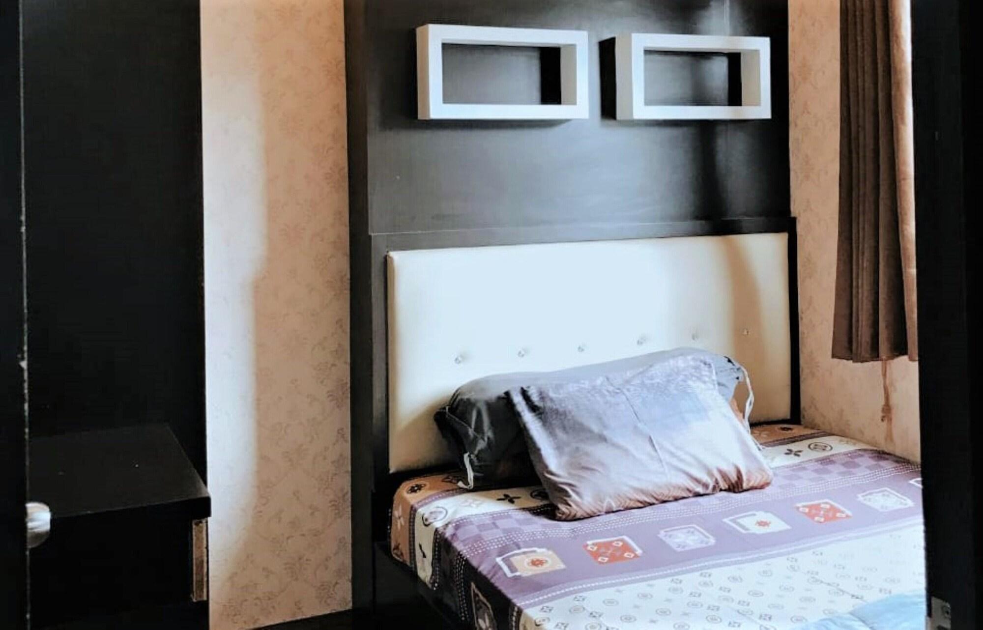 The @ Metro Apartemen *