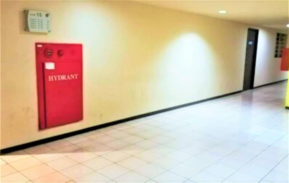 The @ Metro Apartemen *